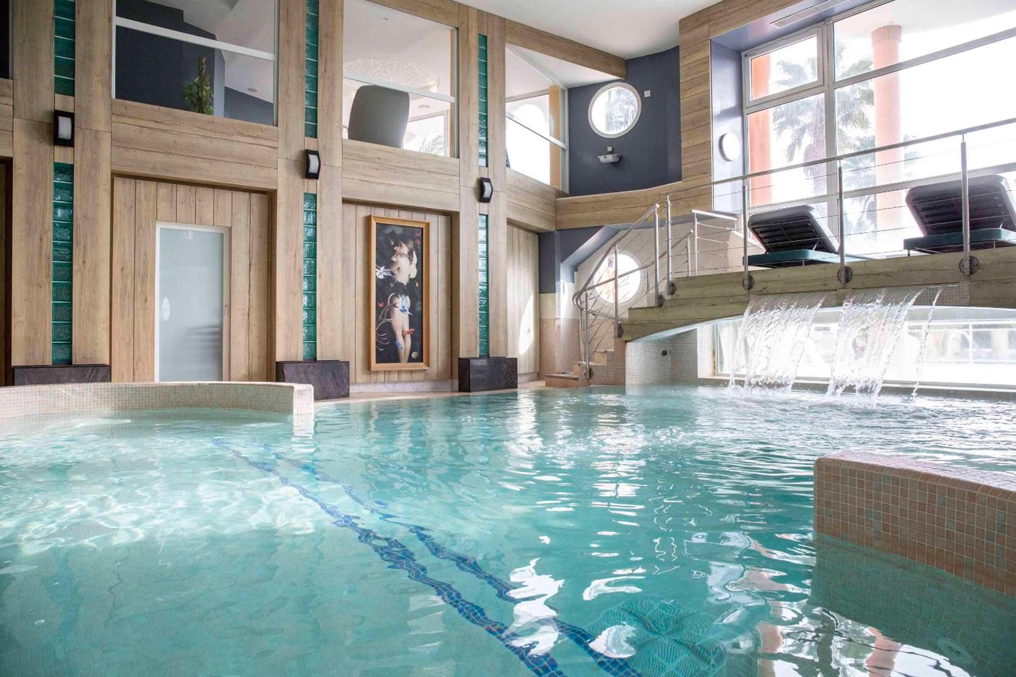 Grand Hotel Les Flamants Roses Thalasso & Spa Canet-en-Roussillon Εξωτερικό φωτογραφία